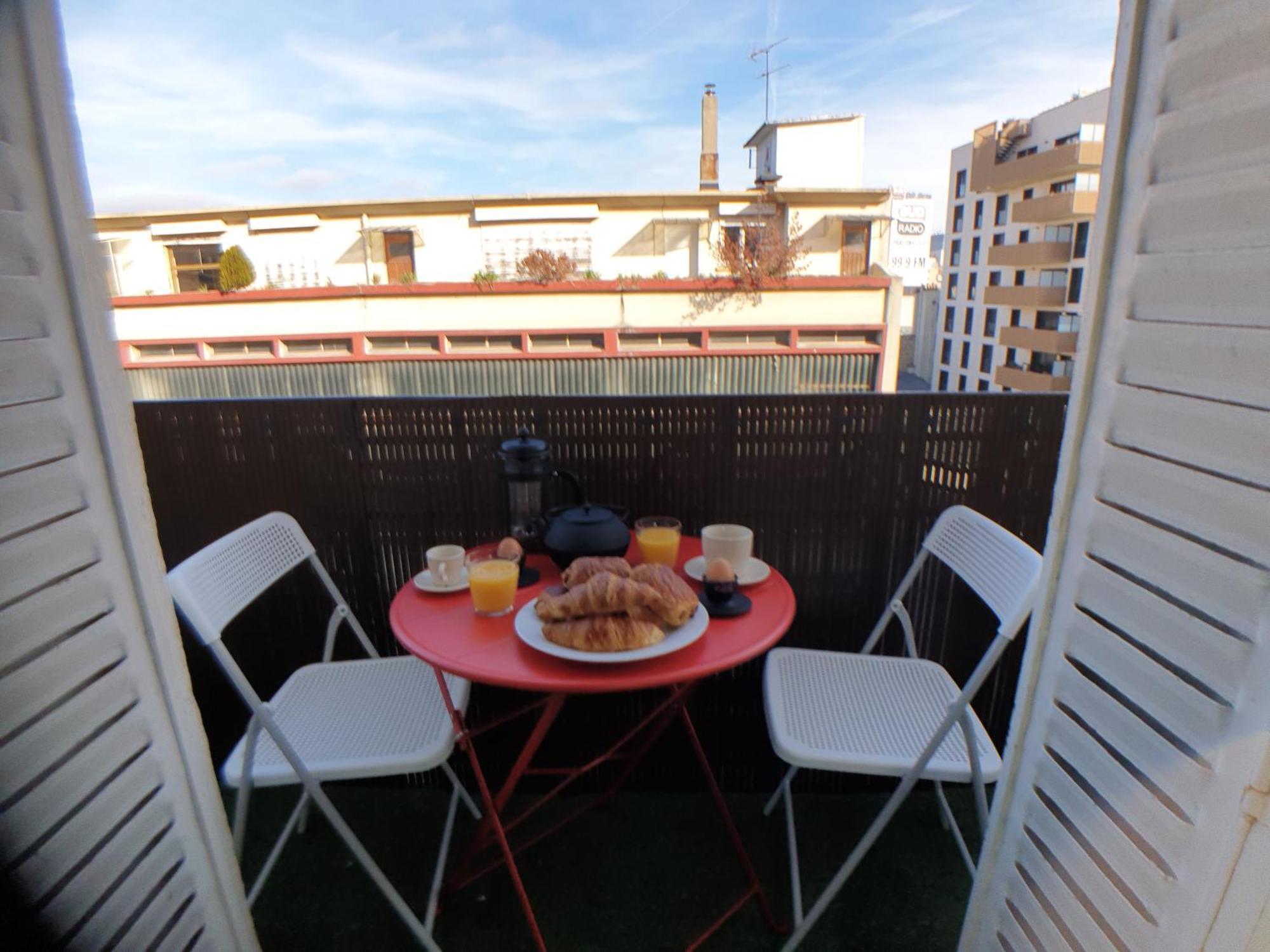 Amazing Apartment A Stone'S Throw From The City Of Lights - Paris Clichy Exterior foto